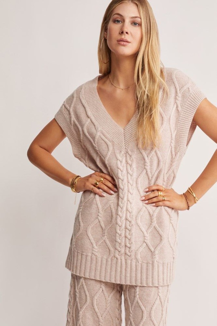 Outerwear MOS The Label | Inflorescence Knit Vest Blush