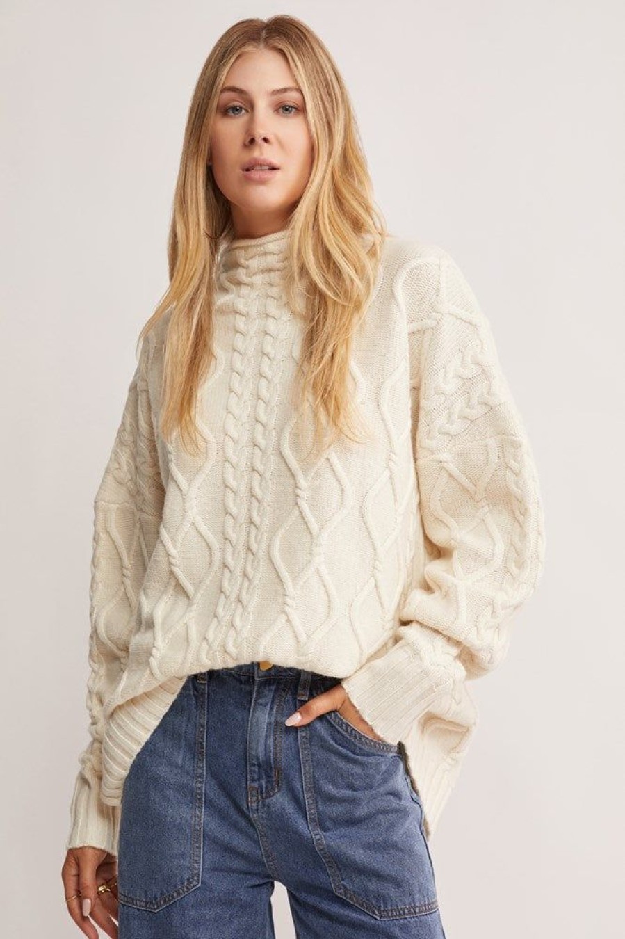 Outerwear MOS The Label | Inflorescence Knit Sweater Ivory