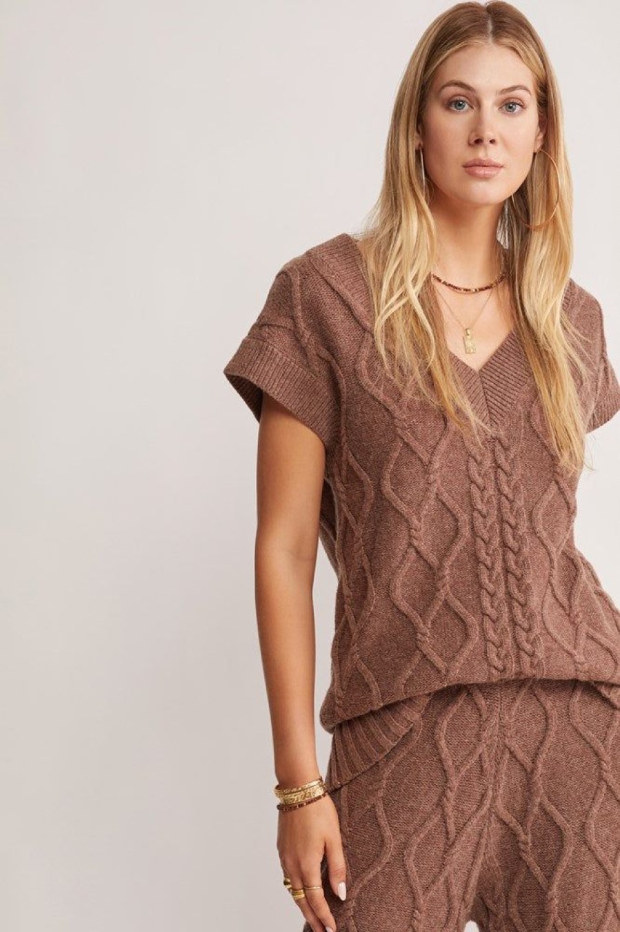 Outerwear MOS The Label | Inflorescence Knit Vest Chocolate